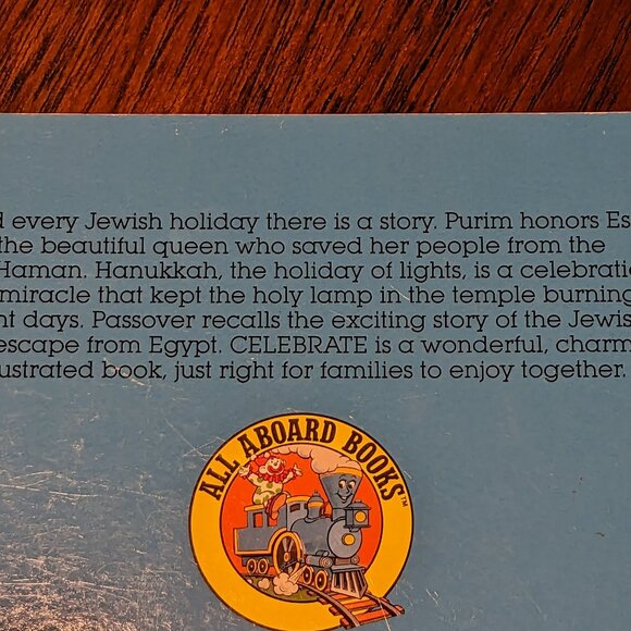 🕎 2 Book Bundle! Teach Your Kids About Jewish Holidays 🕍 - Picture 7 of 7